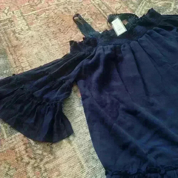 Romeo + Juliet dress - Picture 3 of 7